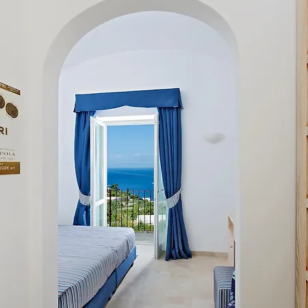 Wine Otel Capri