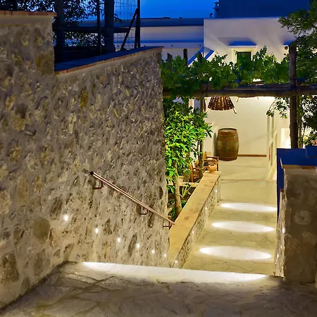 Otel Wine Capri