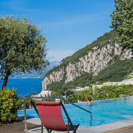 Wine 3* Capri