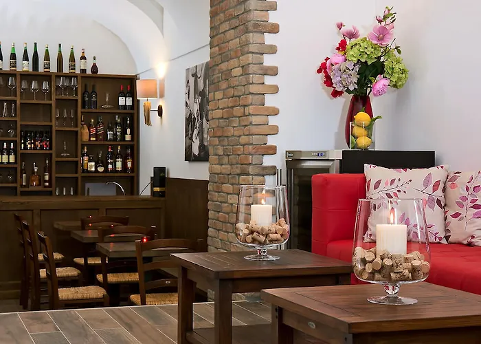 卡普里红酒酒店 酒店