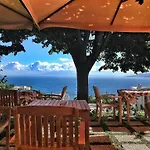 Wine Hotel
